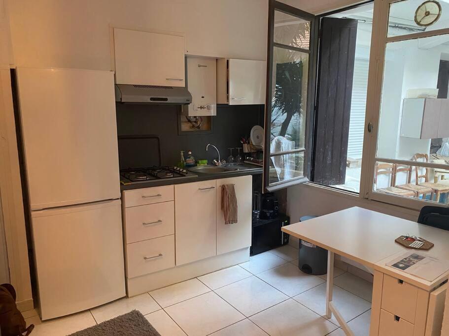 Appt 4 Pers Avec Jardin Ombrage En Centre Ville De Sete Luaran gambar